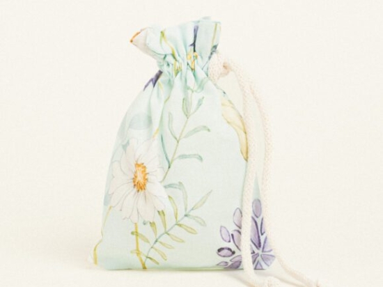 Beauty Home ΠΟΥΓΚΙ ΜΕ ΚΟΡΔΟΝΙ 12 x 17 cm ΠΟΠΛΙΝΑ ΑΝΘΗ ΣΕ ΒΕΡΑΜΑΝ ΦΟΝΤΟ
