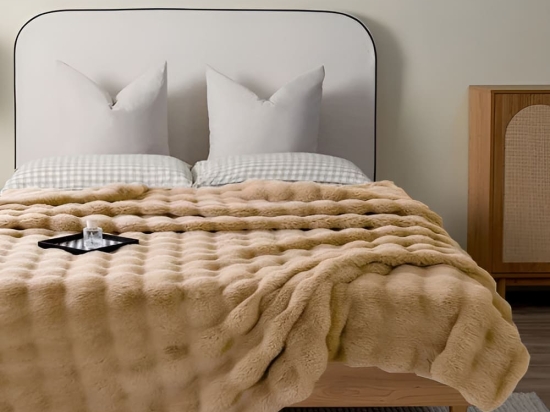 Bonsai Home Κουβέρτα Γούνινη/Βελούδινη Super Soft Μονή 160×220 – Luxury Rabbit Fur Μπεζ