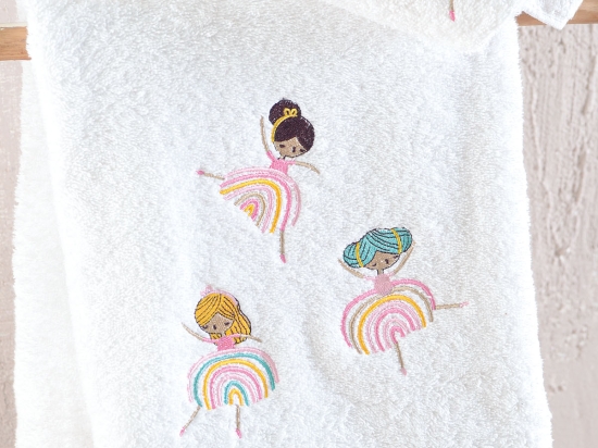 Rainbow Girls παιδικές βαμβακερές πετσέτες σε λευκή απόχρωση σετ δύο τεμαχίων