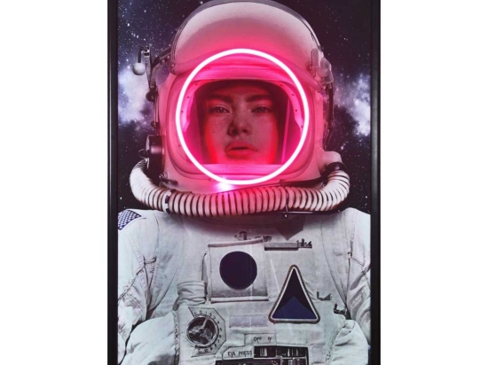 Pink Space πίνακας με led φως σε ροζ χρώμα 70x100 εκ