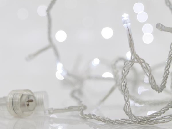 700 led flash σε σειρά με διάφανο καλώδιο και ψυχρό λευκό φως IP44 70 μέτρα