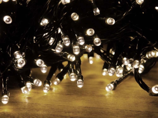 200 Led λαμπάκια IP44 με πράσινο επεκτεινόμενο καλώδιο και soft white φως 10μ