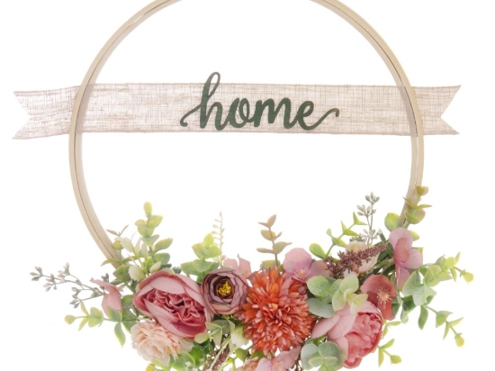 Κρεμαστό τελαράκι Home με διακοσμητικά λουλούδια και λινάτσα 33x31 εκ