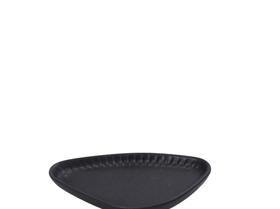 Gobi Black Sand χειροποίητο πορσελάνινο πιατάκι τριγωνικό μαύρο ματ σετ έξι τεμαχίων 15x8.5x2 εκ