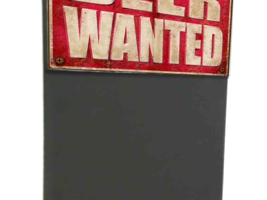 Beer wanted ξύλινος χειροποίητος μαυροπίνακας 26x38 εκ