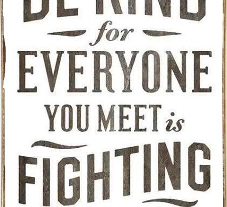 Be kind is a battle vintage ξύλινος πίνακας
