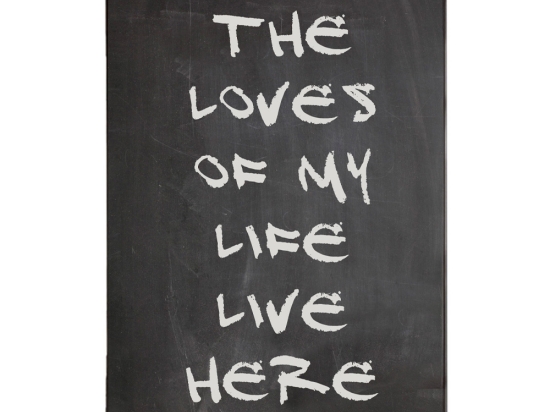 The loves of my life live here vintage ξύλινο πινακάκι