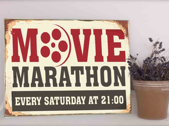 Movie marathon vintage ξύλινος πίνακας