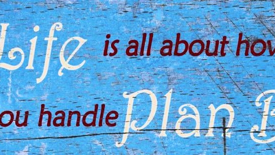 Vintage ξύλινος χειροποίητος πίνακας life is all about how you handle plan b 26x13 εκ