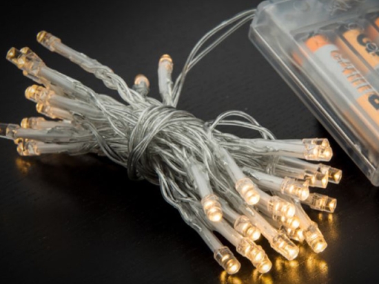 50 Led λαμπάκια μπαταρίας IP 44 με πρόγραμμα και χρονοδιακόπτη διάφανο καλώδιο θερμό λευκό φως  3.75 εκ