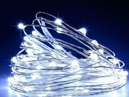 100 λαμπάκια Led μπαταρίας με χάλκινο καλώδιο και ψυχρό λευκό φως 10μ