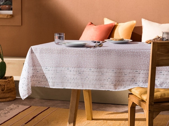 Τραπεζομάντηλο Yvonne 364/06 Beige Gofis Home 135Χ135 Πολυέστερ