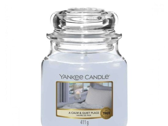 Κερί Αρωματικό Σε Βάζο A Calm & Quiet place 1577129E Medium Light Blue Yankee Candle Κερί