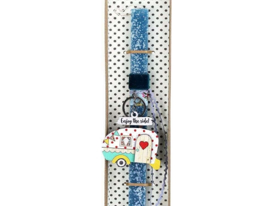 Λαμπάδα Με Μπρελόκ Τροχόσπιτο Love LA21007C 30cm Multi
