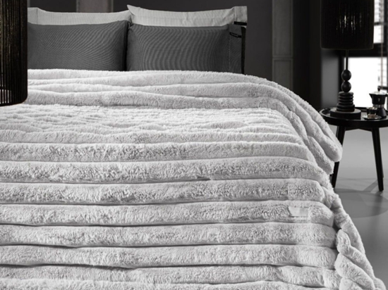 Κουβέρτα Γούνινη St. Moritz Silver Guy Laroche Υπέρδιπλo 260x240cm Πολυέστερ
