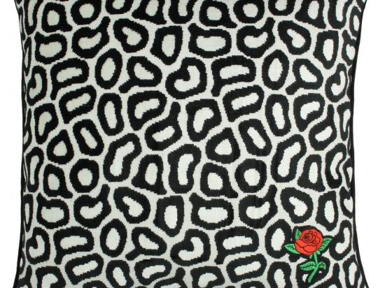 ΜΑΞΙΛΑΡΙ ARTELIBRE ΜΕ ΣΧΕΔΙΟ ΤΡΙΑΝΤΑΦΥΛΛΟ ΜΑΥΡΟ POLYESTER 43X43CM