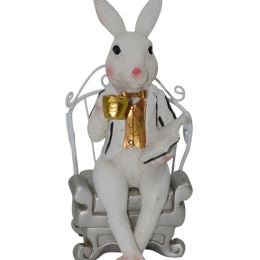 Mr Rabbit πασχαλινή διακοσμητική φιγούρα λαγού σε πολυθρόνα σε λευκή απόχρωση 26 εκ