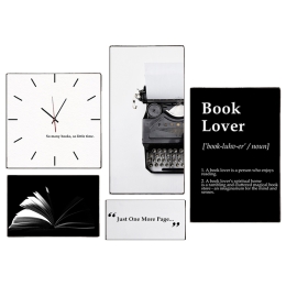 Booklover διακοσμητική σύνθεση με τέσσερις ξύλινους χειροποίητους πίνακες και ένα ρολόι τοίχου