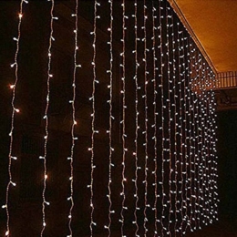400 Led λαμπάκια IP44 σε επεκτεινόμενη κουρτίνα με διάφανο καλώδιο και θερμό λευκό φως 3x2μ