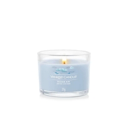Κερί Αρωματικό Σε Βάζο Votive Signature Ocean Air 1686349E 5,4x4,4cm Light Blue Yankee Candle Κερί